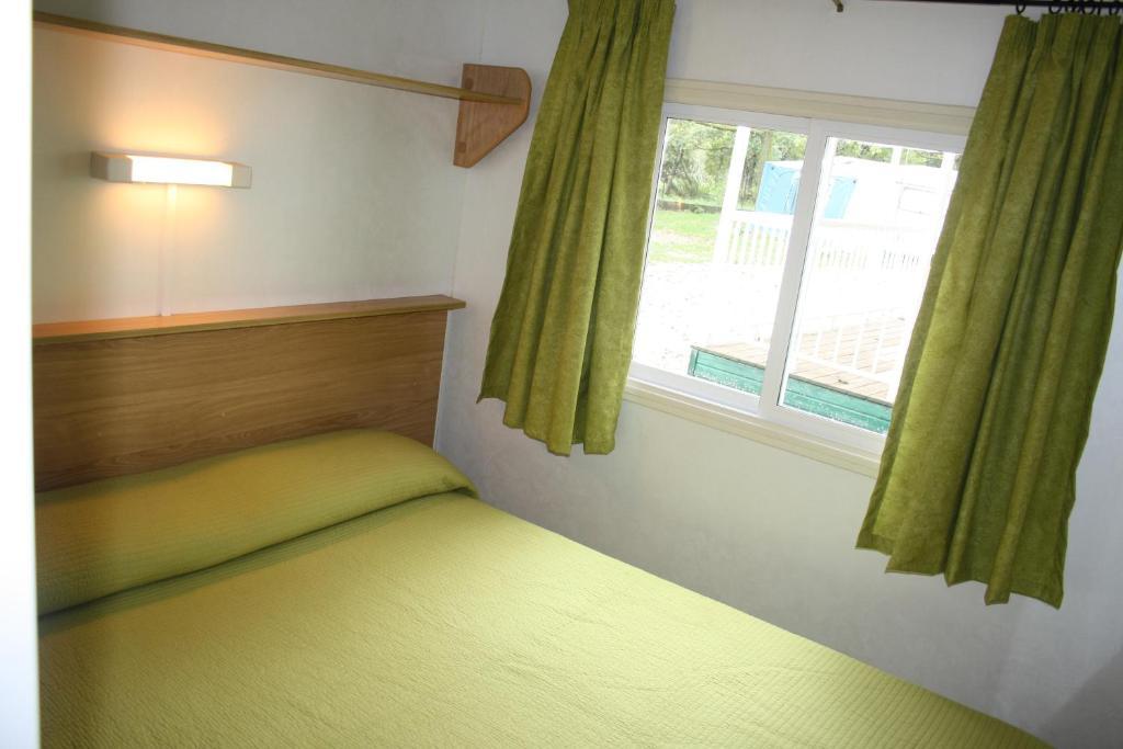 Bungalows Conca De Ter บิลายองกา เด แตร์ ห้อง รูปภาพ